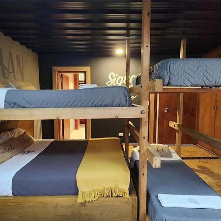 Bucanaan Hostel Boutique Cordoba Exterior photo